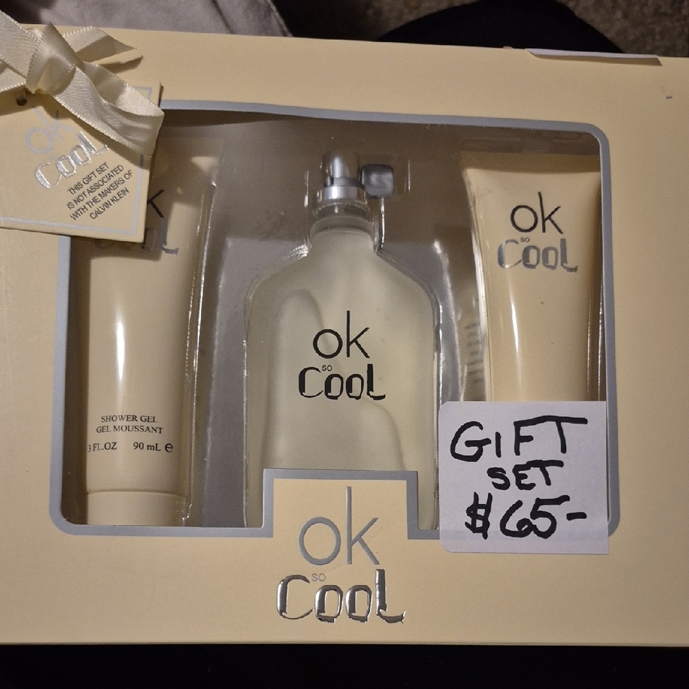 OK So Cool Moisturizing Body Oil & Shower Gel Set - Cream